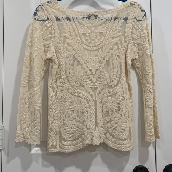 Express Sheer Cream ¾ Length Blouse with Lace Detail (size small) - Picture 3 of 5